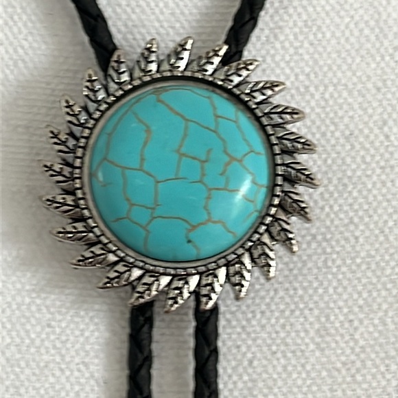 Turquoise Gem Bolo Necktie Western Necklace - Picture 3 of 5